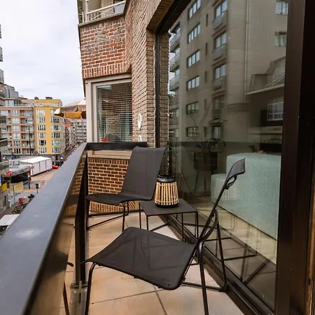 Apartamento Stunning Fully Renovated In For 6 Persons Knokke-Heist
